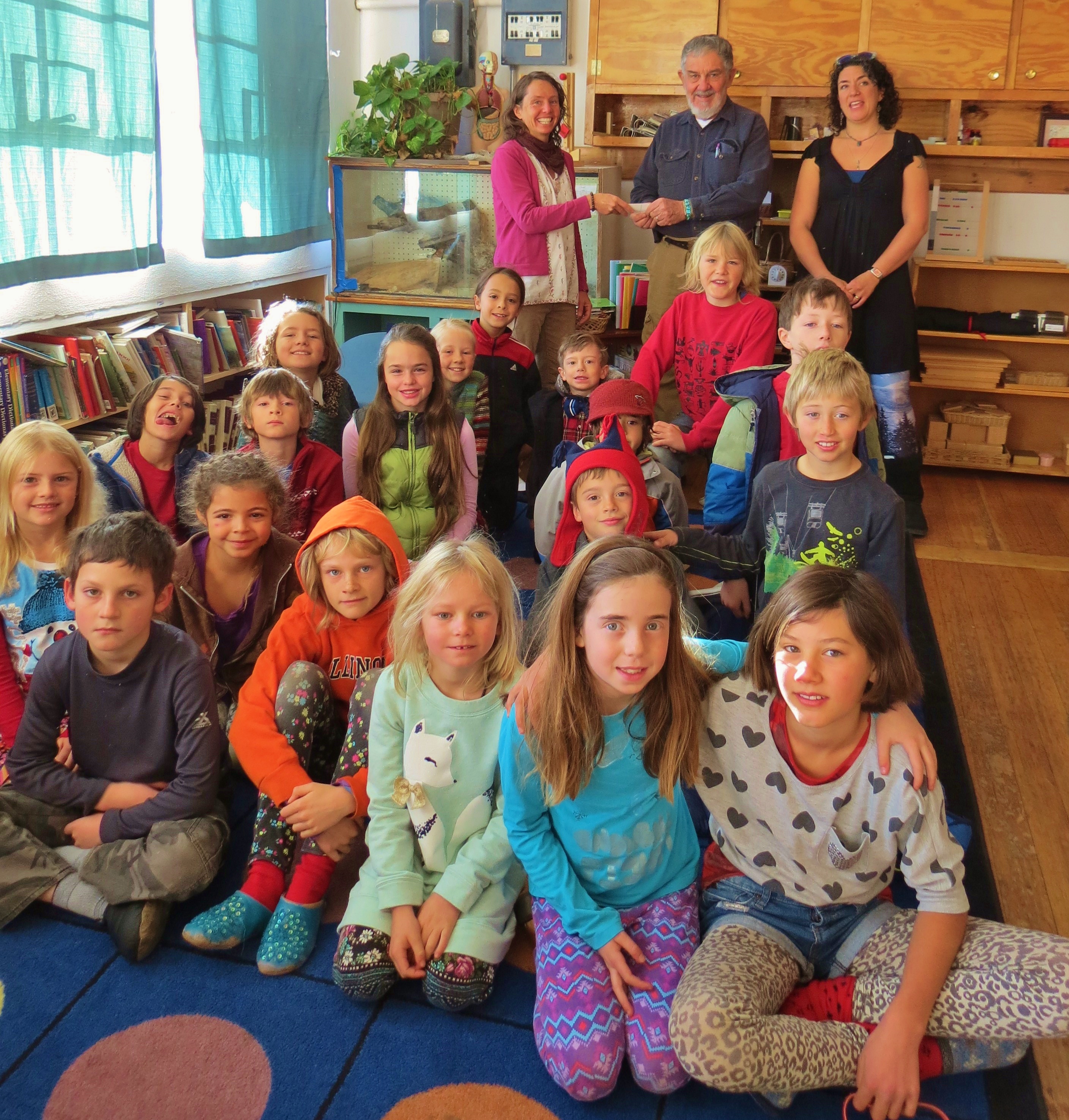 December 30th, 2015: Grant County Art Guild Donates to Art Classes